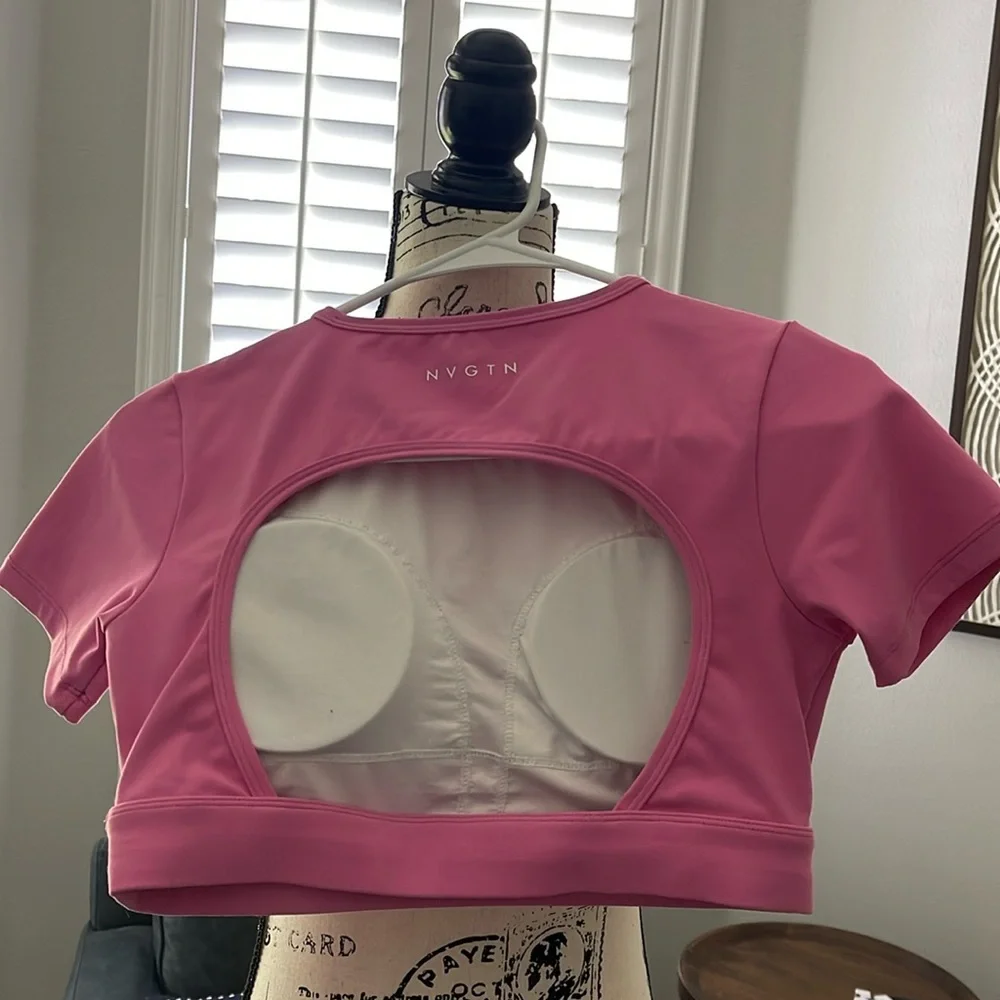 NVGTN Bubblegum Pink Cropped Open-Back Top, Medium - Picture 3 of 6
